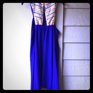 High neck a line lose fitting chiffon dress